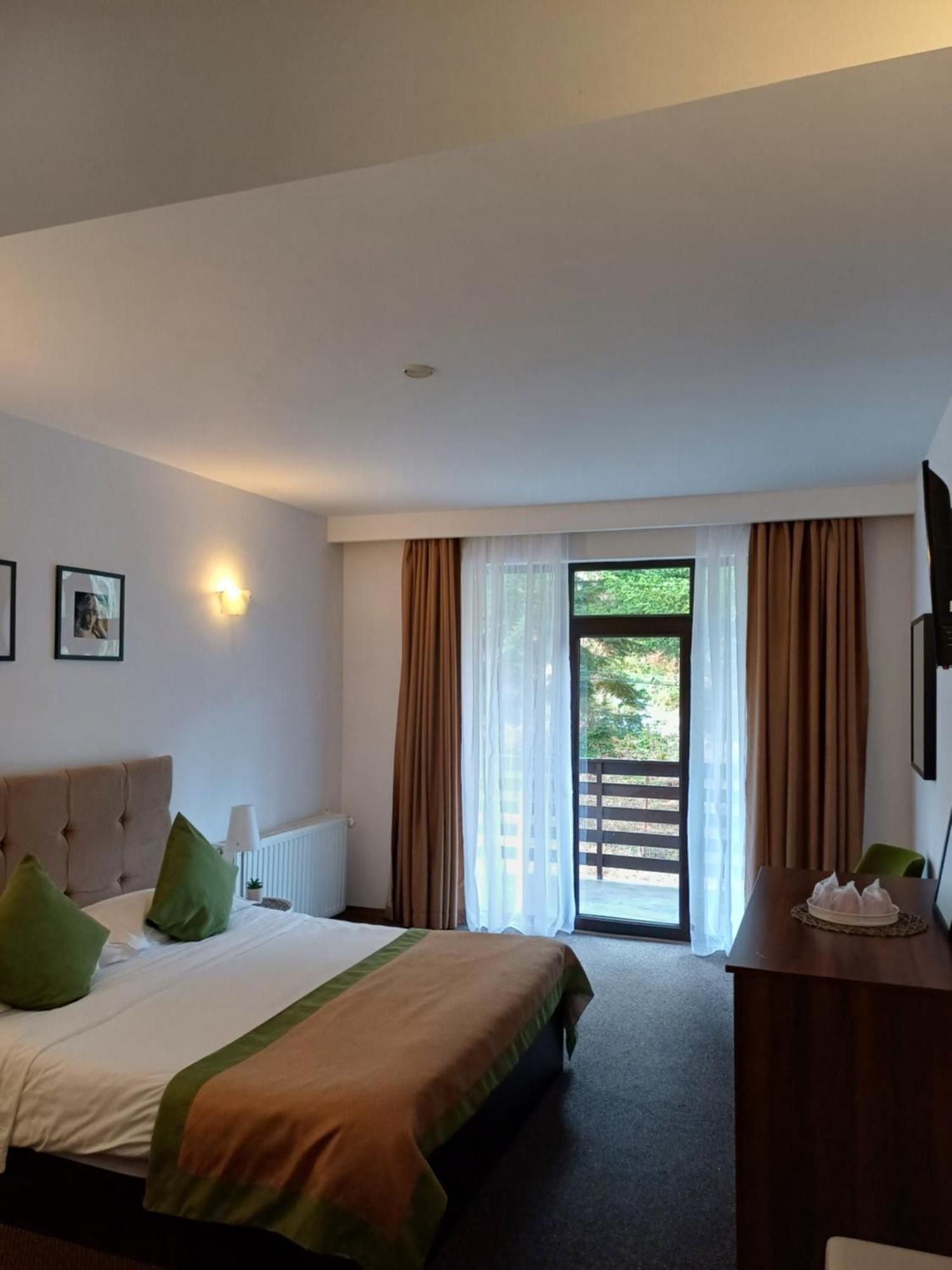 Apartamente Private A&L View Sinaia Exteriör bild